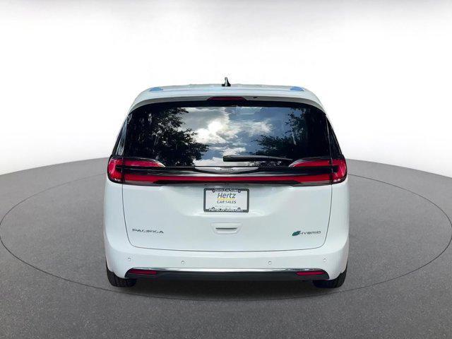 used 2023 Chrysler Pacifica Hybrid car, priced at $26,149