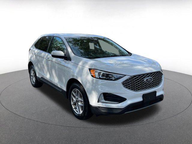 used 2024 Ford Edge car, priced at $22,521