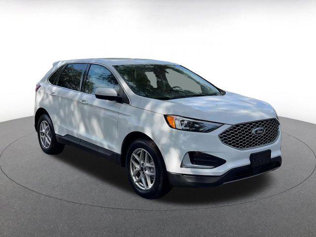 used 2024 Ford Edge car, priced at $22,521