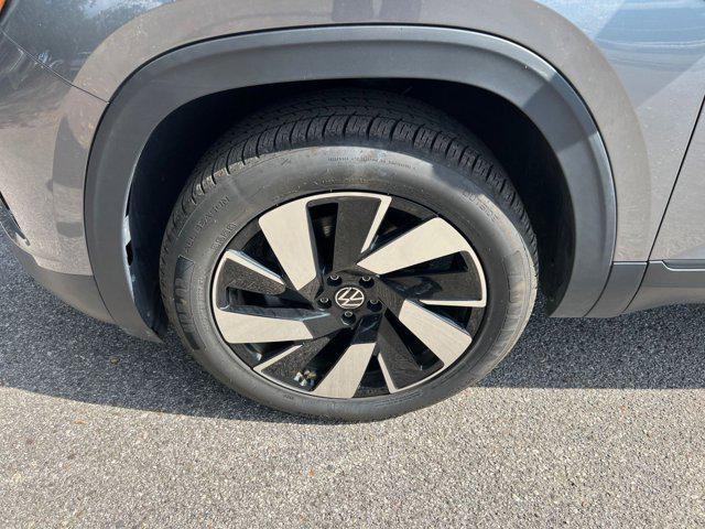 used 2024 Volkswagen Atlas Cross Sport car, priced at $29,788
