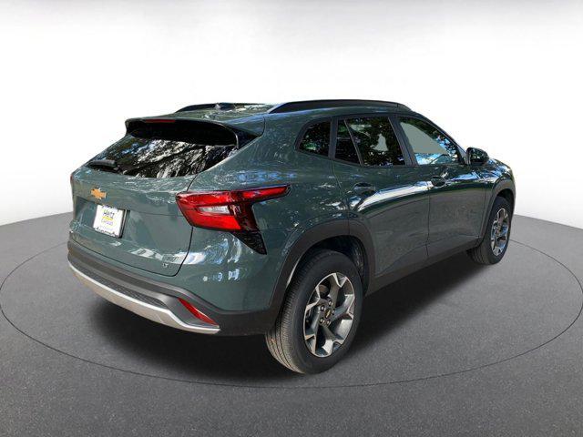 used 2025 Chevrolet Trax car, priced at $20,861
