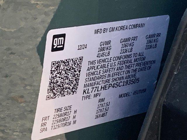 used 2025 Chevrolet Trax car, priced at $20,861