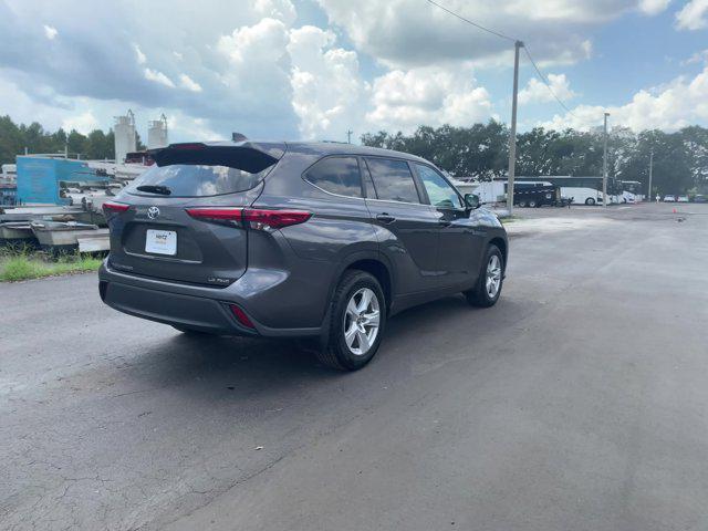 used 2023 Toyota Highlander car, priced at $33,148