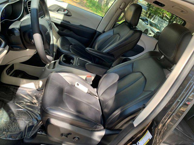 used 2023 Chrysler Pacifica car, priced at $19,569