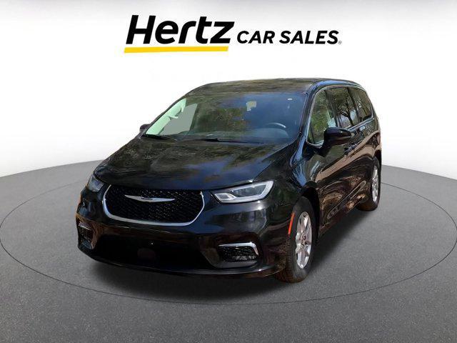 used 2023 Chrysler Pacifica car, priced at $19,569