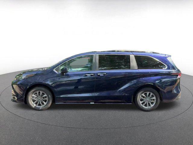 used 2024 Toyota Sienna car, priced at $40,978