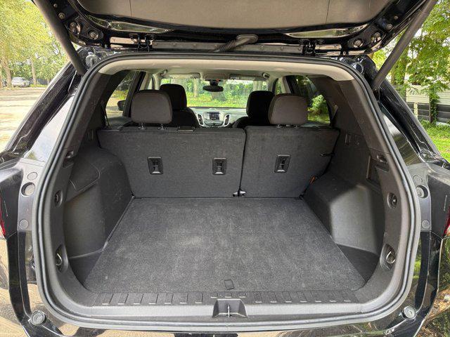 used 2024 Chevrolet Equinox car, priced at $20,787