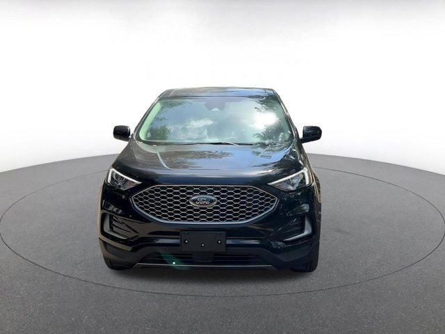 used 2024 Ford Edge car, priced at $23,050