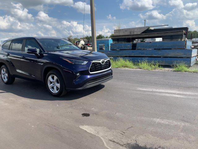 used 2023 Toyota Highlander car, priced at $31,461