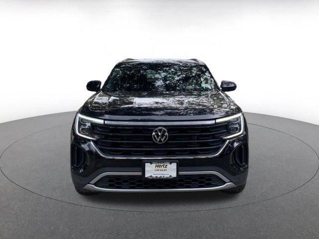 used 2025 Volkswagen Atlas Cross Sport car, priced at $31,502