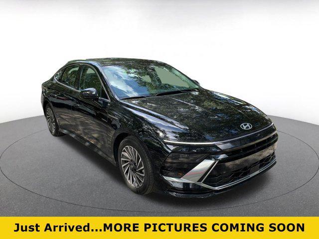 used 2024 Hyundai Sonata Hybrid car, priced at $23,292