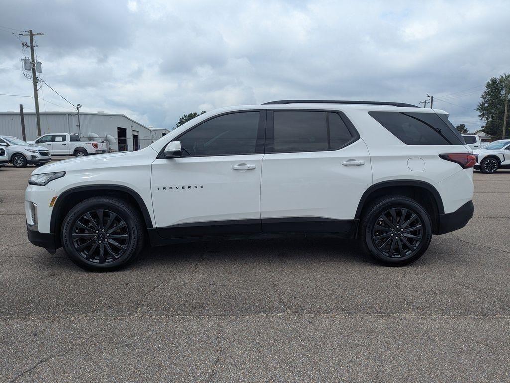 used 2023 Chevrolet Traverse car, priced at $29,799