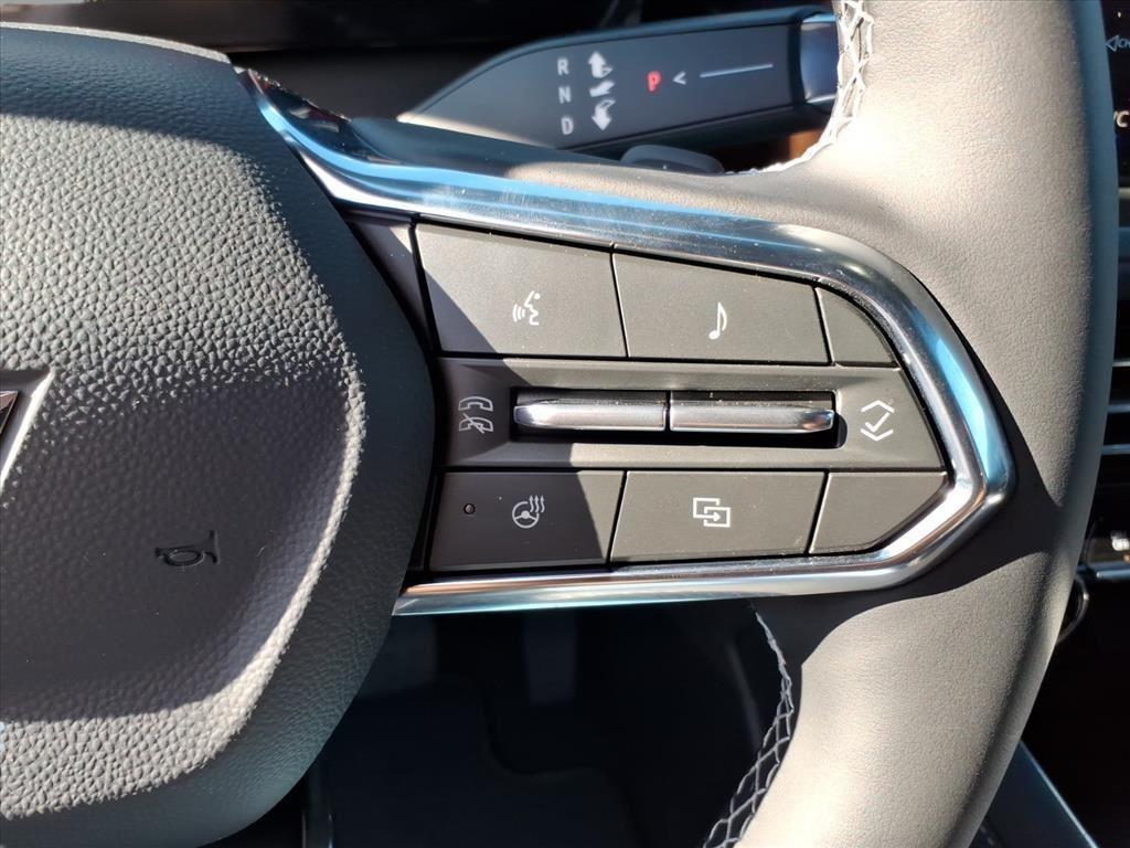 new 2026 Chevrolet Traverse car, priced at $40,594