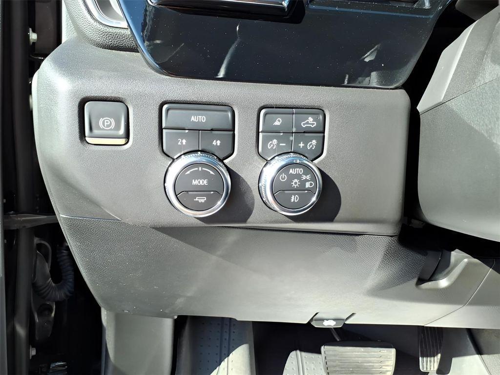 used 2024 GMC Sierra 1500 car, priced at $44,989