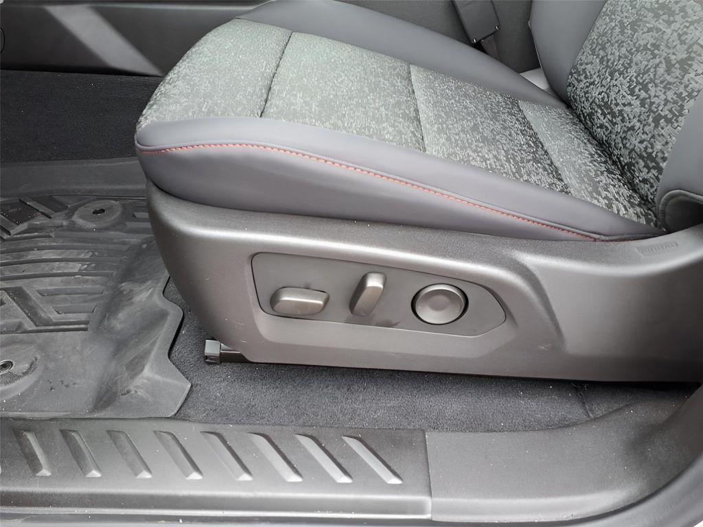 new 2024 Chevrolet Colorado car, priced at $41,107