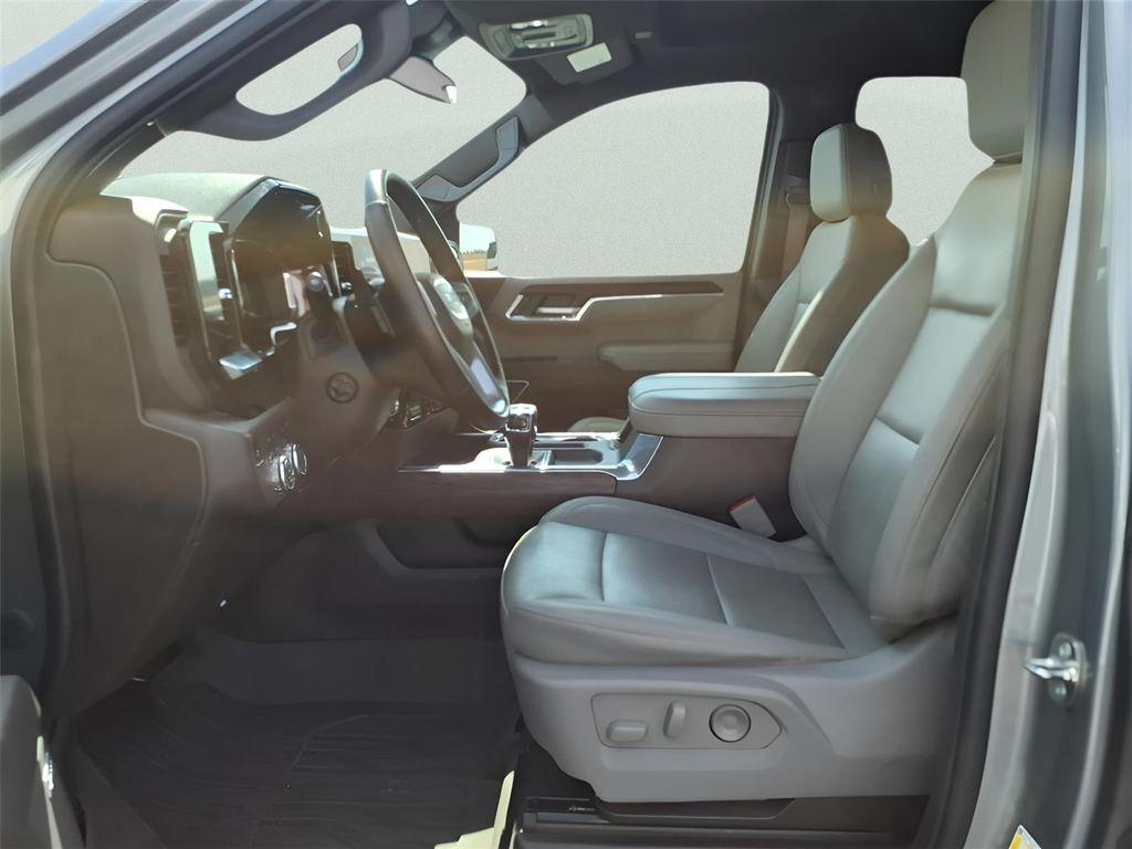 used 2024 GMC Sierra 1500 car, priced at $43,164