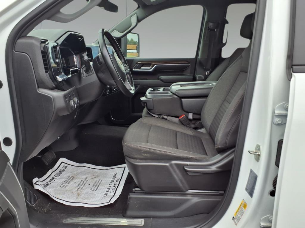 used 2024 Chevrolet Silverado 2500 car, priced at $46,899