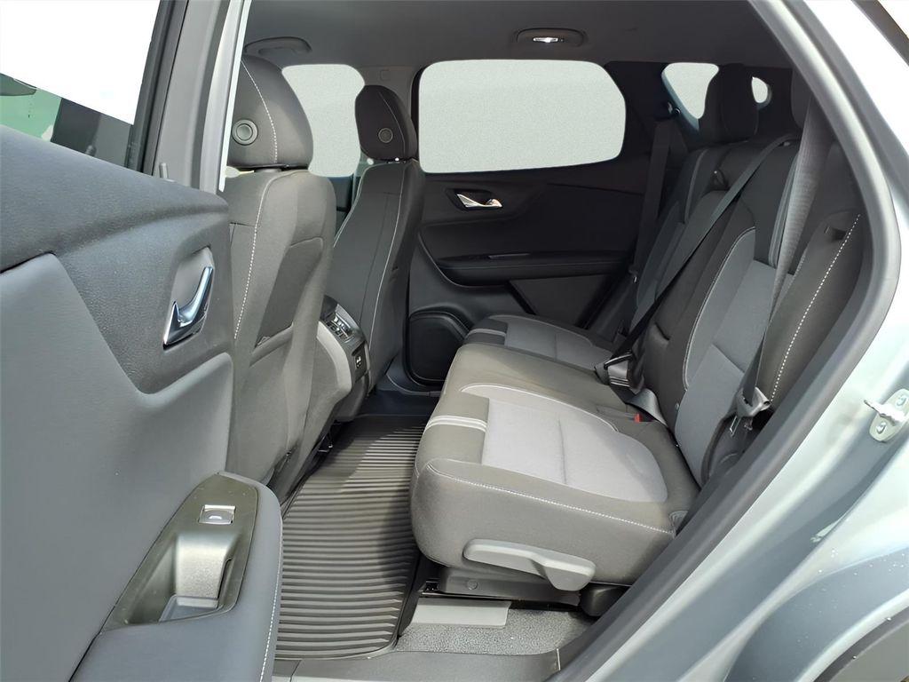 new 2025 Chevrolet Blazer car, priced at $34,374