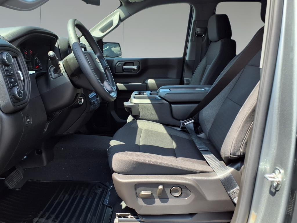 new 2026 Chevrolet Silverado 1500 car, priced at $43,648