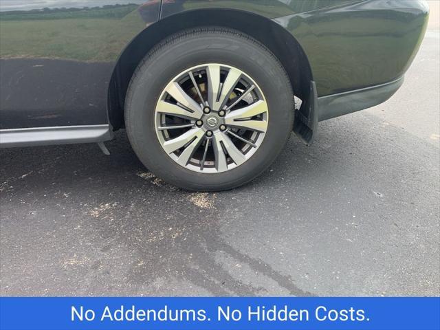 used 2020 Nissan Pathfinder car, priced at $19,999