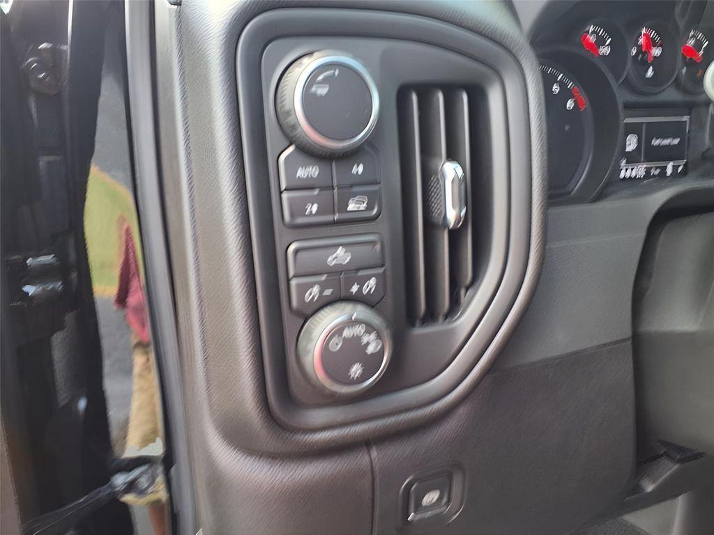 new 2025 Chevrolet Silverado 1500 car, priced at $42,329