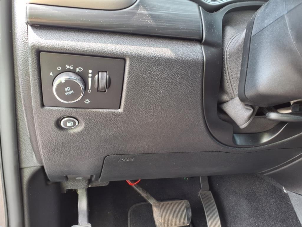 used 2019 Jeep Grand Cherokee car, priced at $12,999