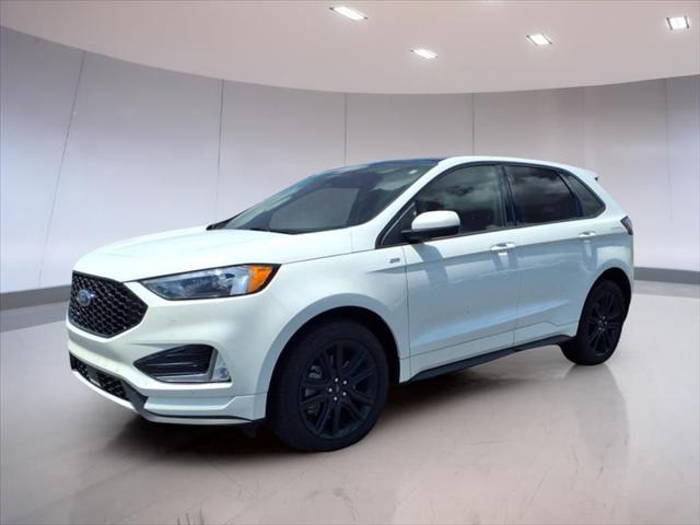 used 2024 Ford Edge car, priced at $33,099