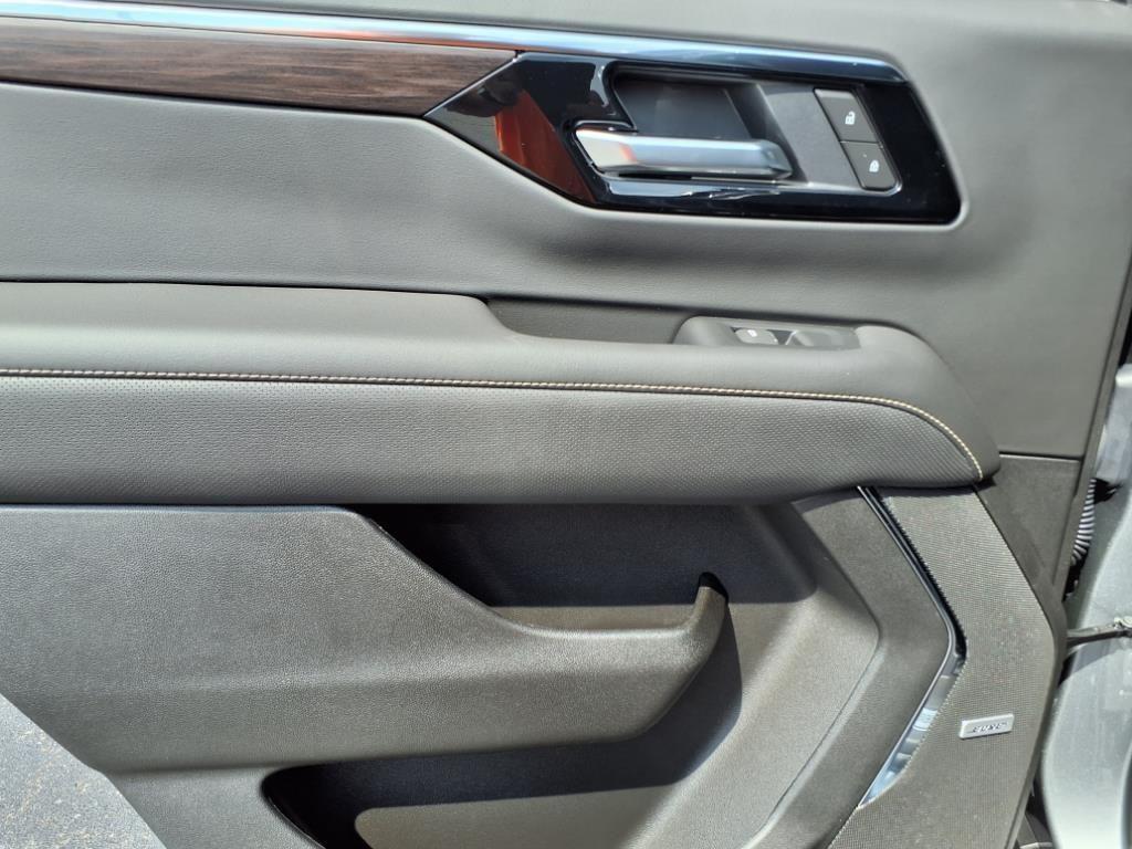 new 2025 Chevrolet Tahoe car, priced at $77,851