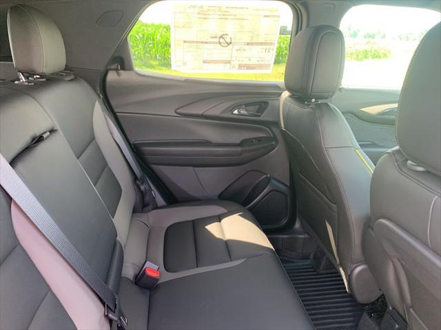 new 2025 Chevrolet TrailBlazer car, priced at $30,194