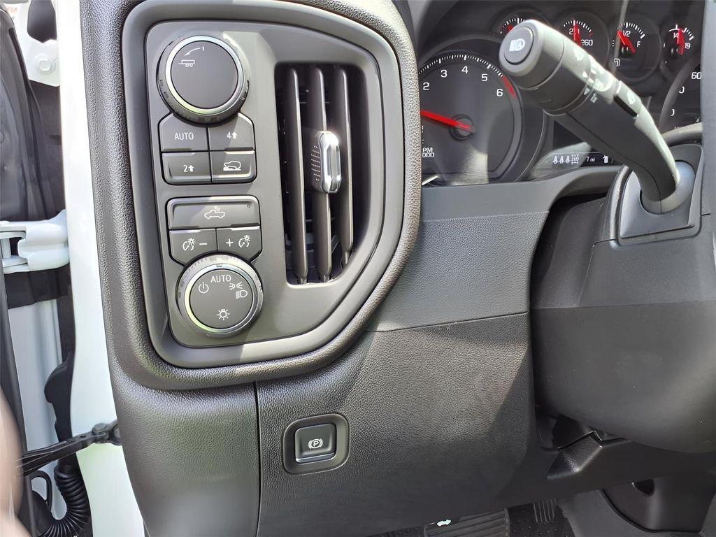 new 2025 Chevrolet Silverado 1500 car, priced at $42,063