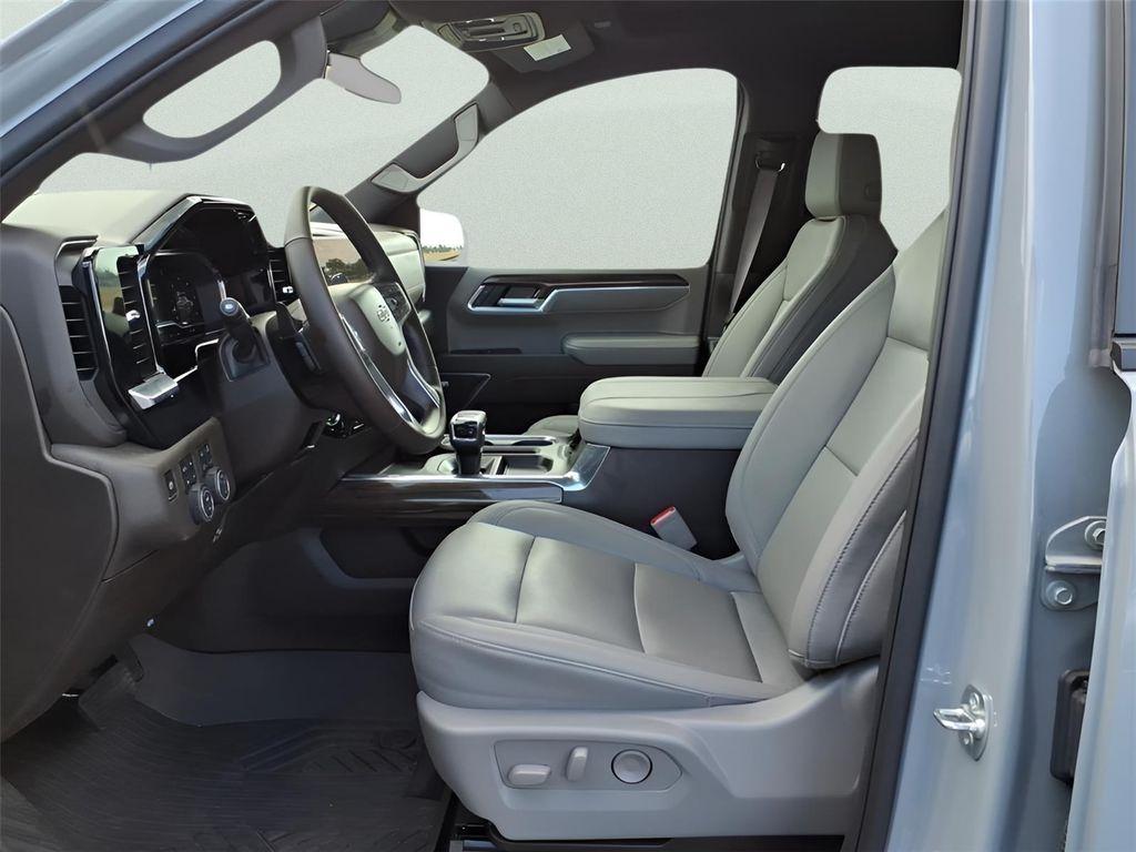 new 2025 Chevrolet Silverado 1500 car, priced at $54,060