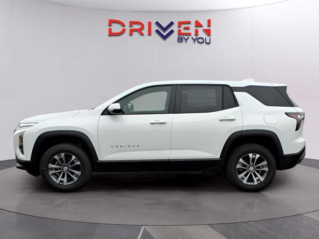 new 2026 Chevrolet Equinox car, priced at $31,526