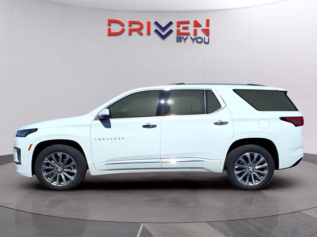 used 2022 Chevrolet Traverse car, priced at $28,632