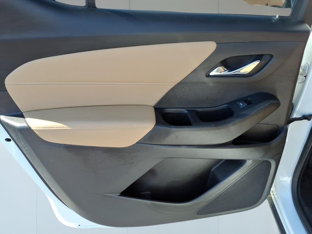 used 2022 Chevrolet Traverse car, priced at $28,632