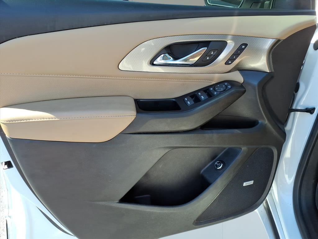 used 2022 Chevrolet Traverse car, priced at $28,632