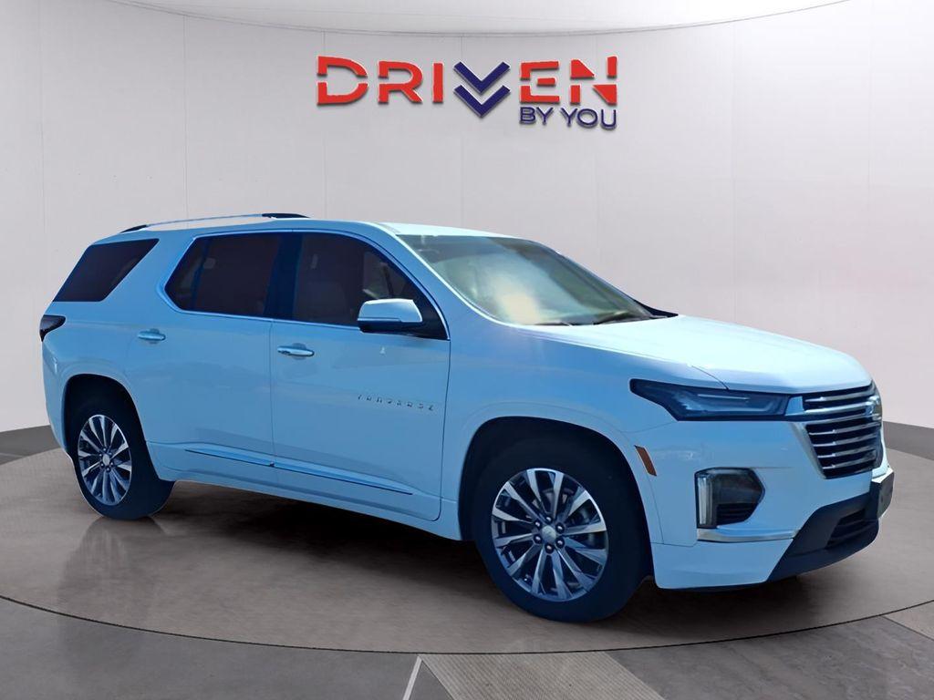 used 2022 Chevrolet Traverse car, priced at $28,632