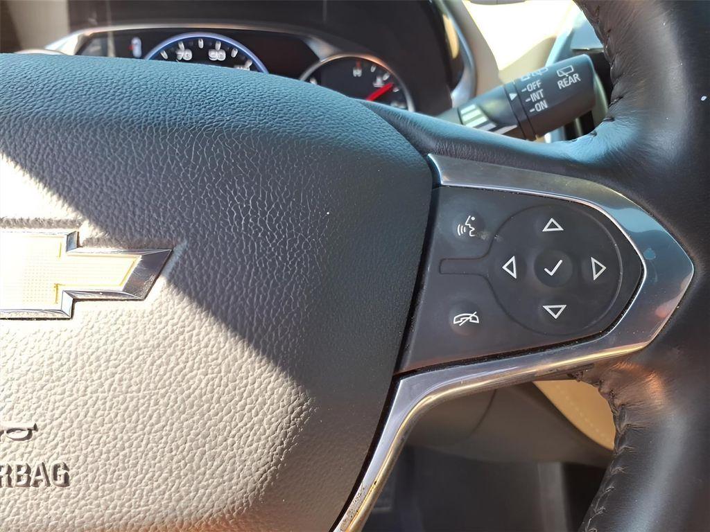 used 2022 Chevrolet Traverse car, priced at $28,632