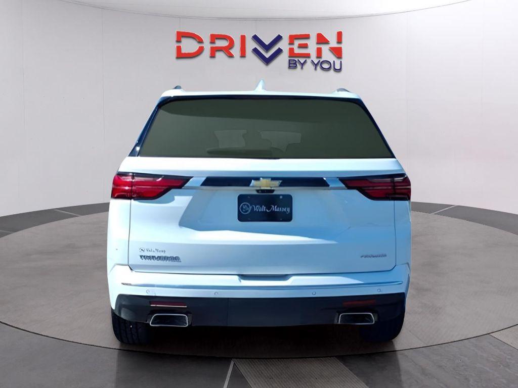 used 2022 Chevrolet Traverse car, priced at $28,632