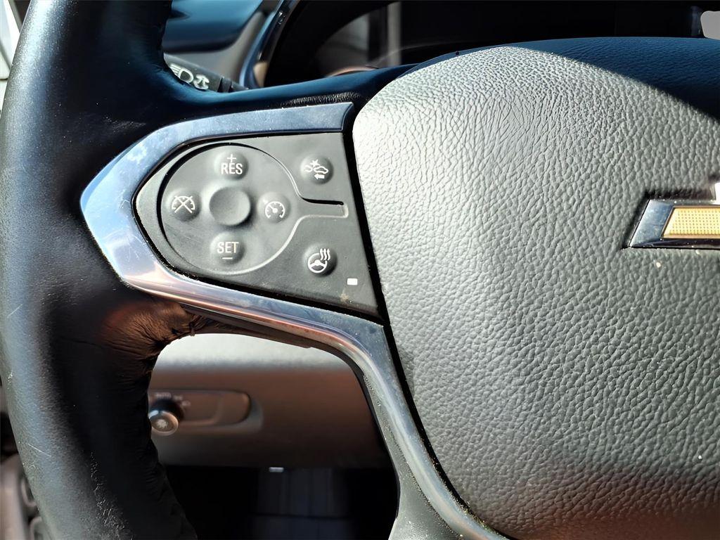 used 2022 Chevrolet Traverse car, priced at $28,632