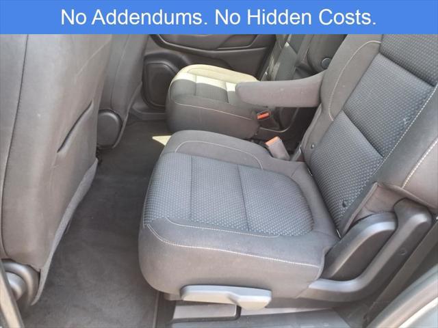 used 2023 GMC Acadia car, priced at $23,899