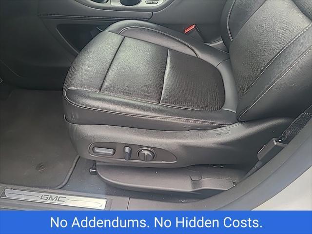 used 2023 GMC Acadia car, priced at $27,599