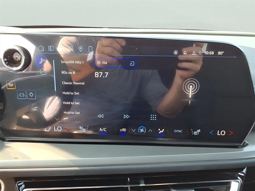 new 2026 Chevrolet Traverse car, priced at $40,274