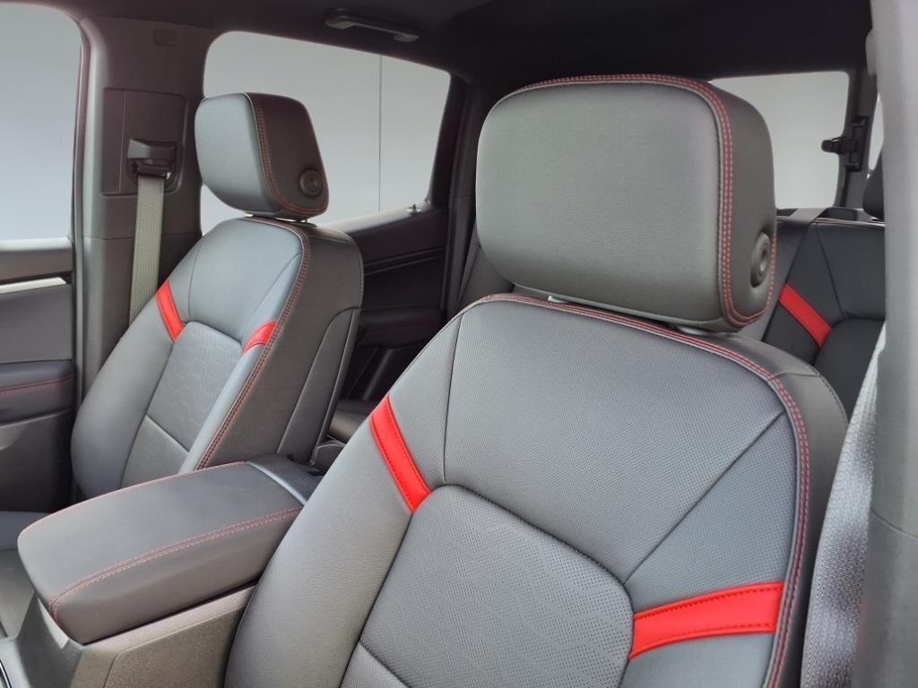 new 2025 Chevrolet Colorado car, priced at $43,303