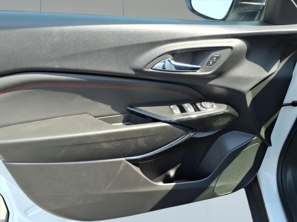 new 2026 Chevrolet Trax car, priced at $28,040
