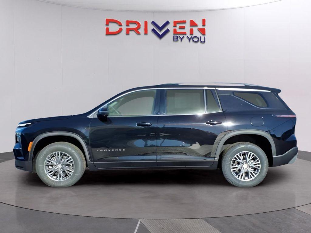new 2026 Chevrolet Traverse car, priced at $43,940