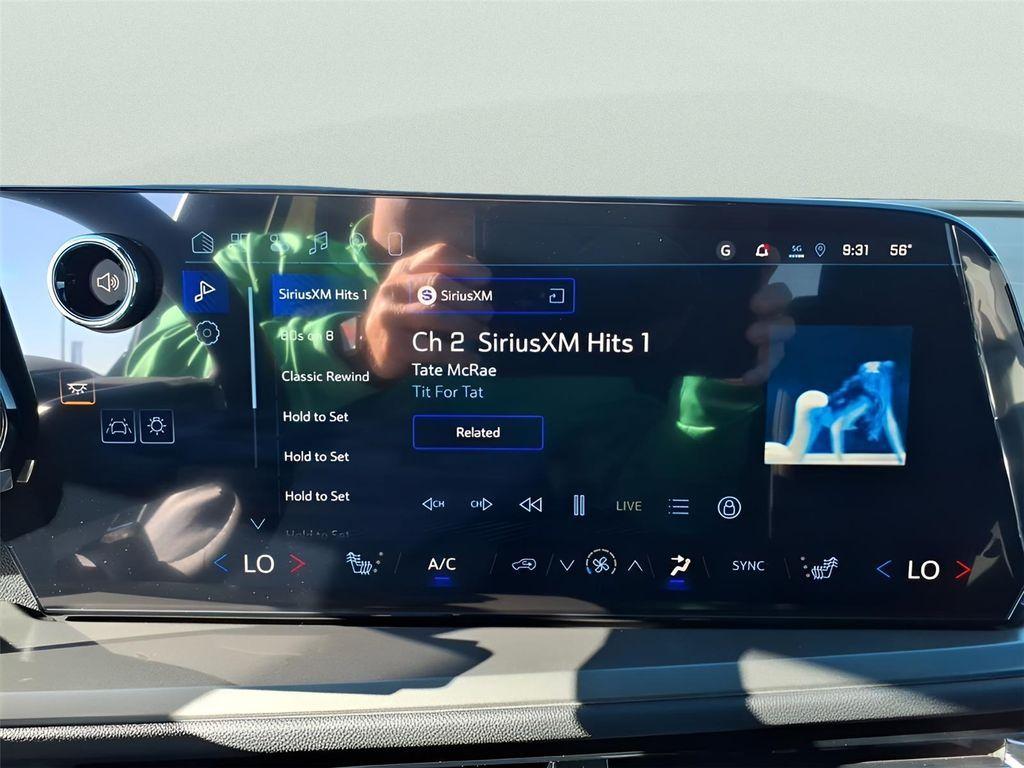 new 2026 Chevrolet Traverse car, priced at $43,940