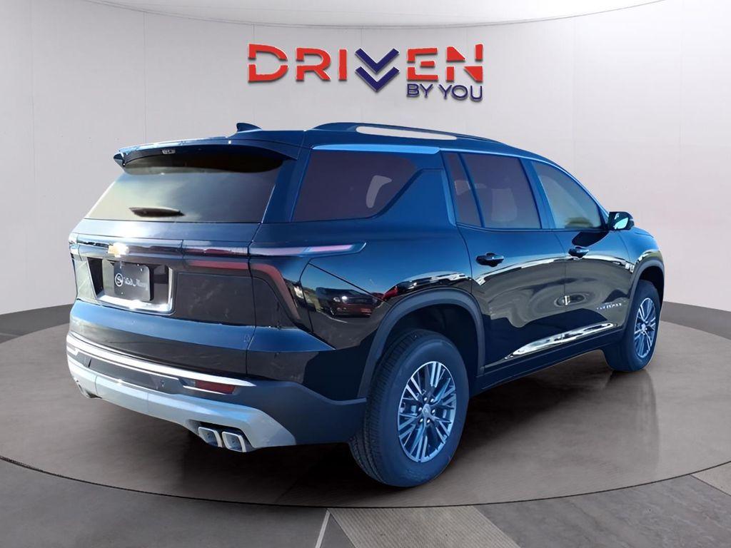 new 2026 Chevrolet Traverse car, priced at $43,940