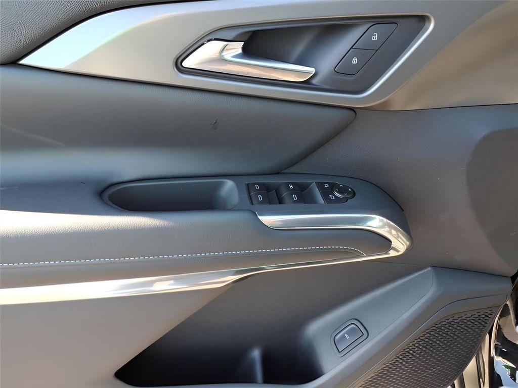 new 2026 Chevrolet Traverse car, priced at $43,940