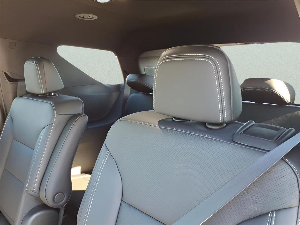 new 2026 Chevrolet Traverse car, priced at $43,940