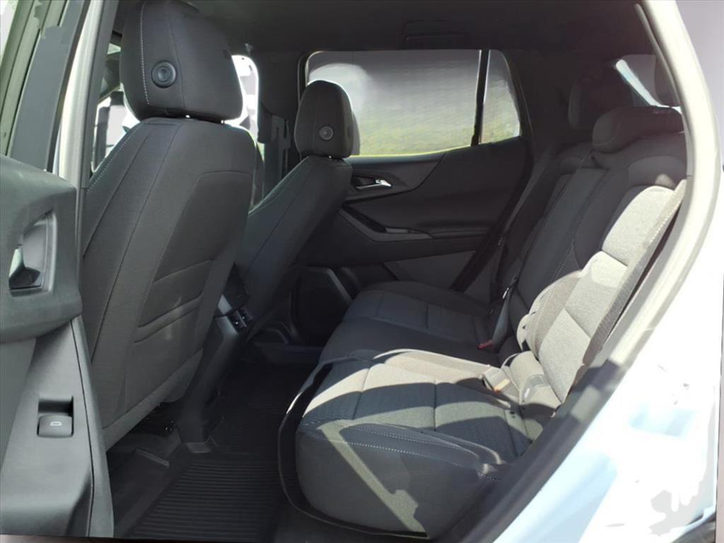 new 2026 Chevrolet Equinox car, priced at $28,640